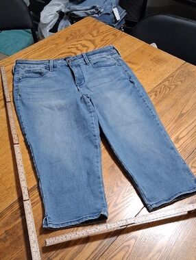 KUT FROM THE KLOTH Jeans Womens 10 BLUE LIFT TUCK Denim CROP Pants Preowned